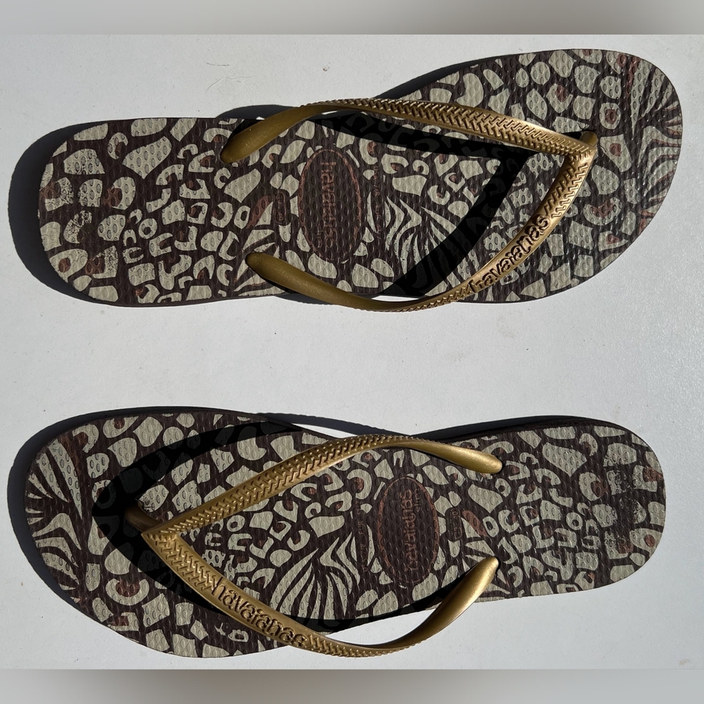 Havaianas Gold and Brown Patterned Sandals